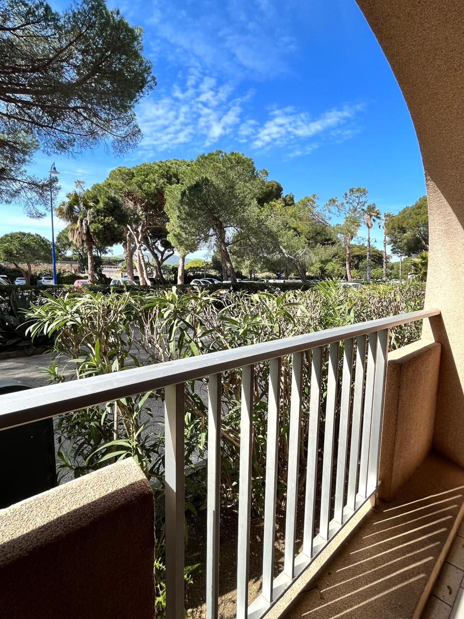 Port De Hyeres L'Etoile Marine Appartement Buitenkant foto